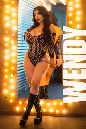 WENDY 5'5 LATINA